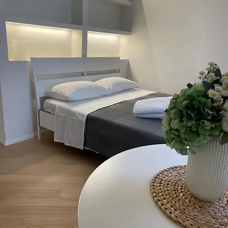 Apartment A Casa Di Beatrice Milan